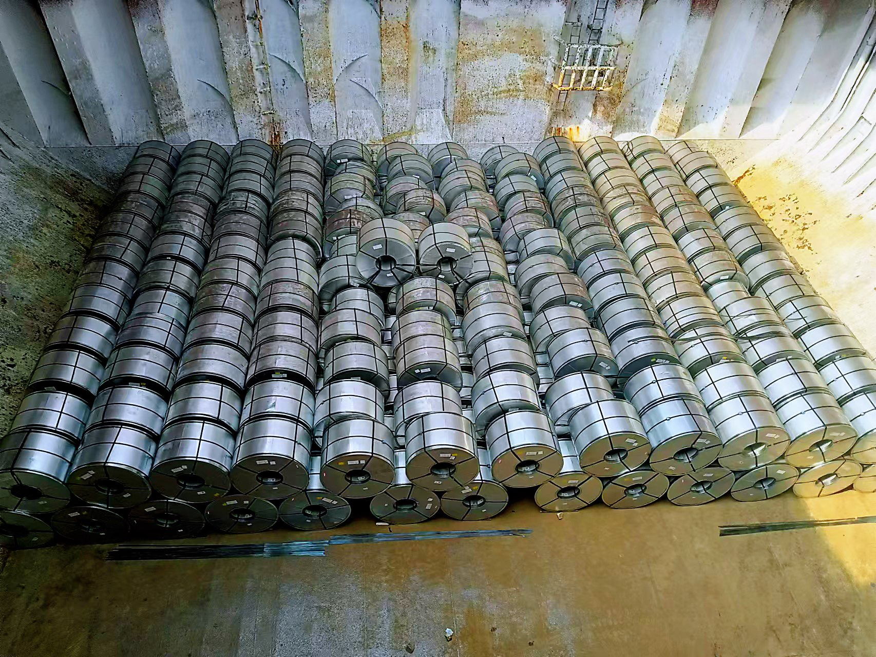 AHT1Z~QUGK}({BG]0P8J6J5